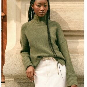 Abercrombie & Fitch Green Mock Neck Turtleneck Chunky Knit Cozy Sweater size S